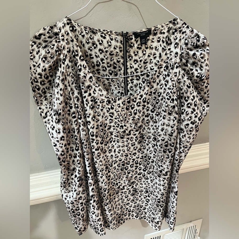 Ann Taylor Petite 12P cheetah patterned blouse